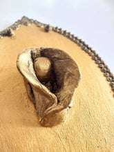 Load image into Gallery viewer, Victorian Vulvas: Vintage Gold
