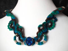 Load image into Gallery viewer, Macrame necklace
