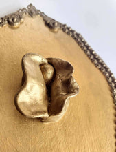 Load image into Gallery viewer, Victorian Vulvas: Vintage Gold
