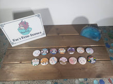 Load image into Gallery viewer, 1 inch Hand Made Round Pins Badges
